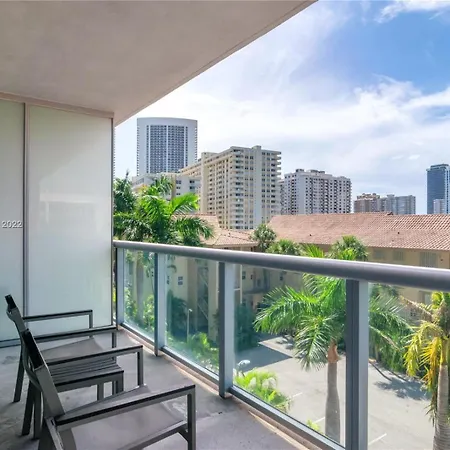 Spectacular 1Br Resort Pool Gym Near Beach